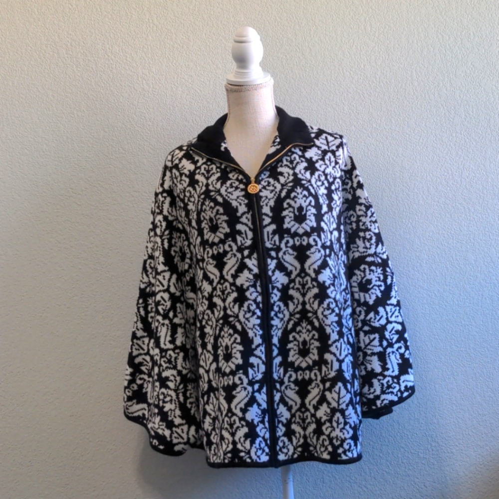 Anne Klein Warm Poncho Sweater Gold Zipper B&W